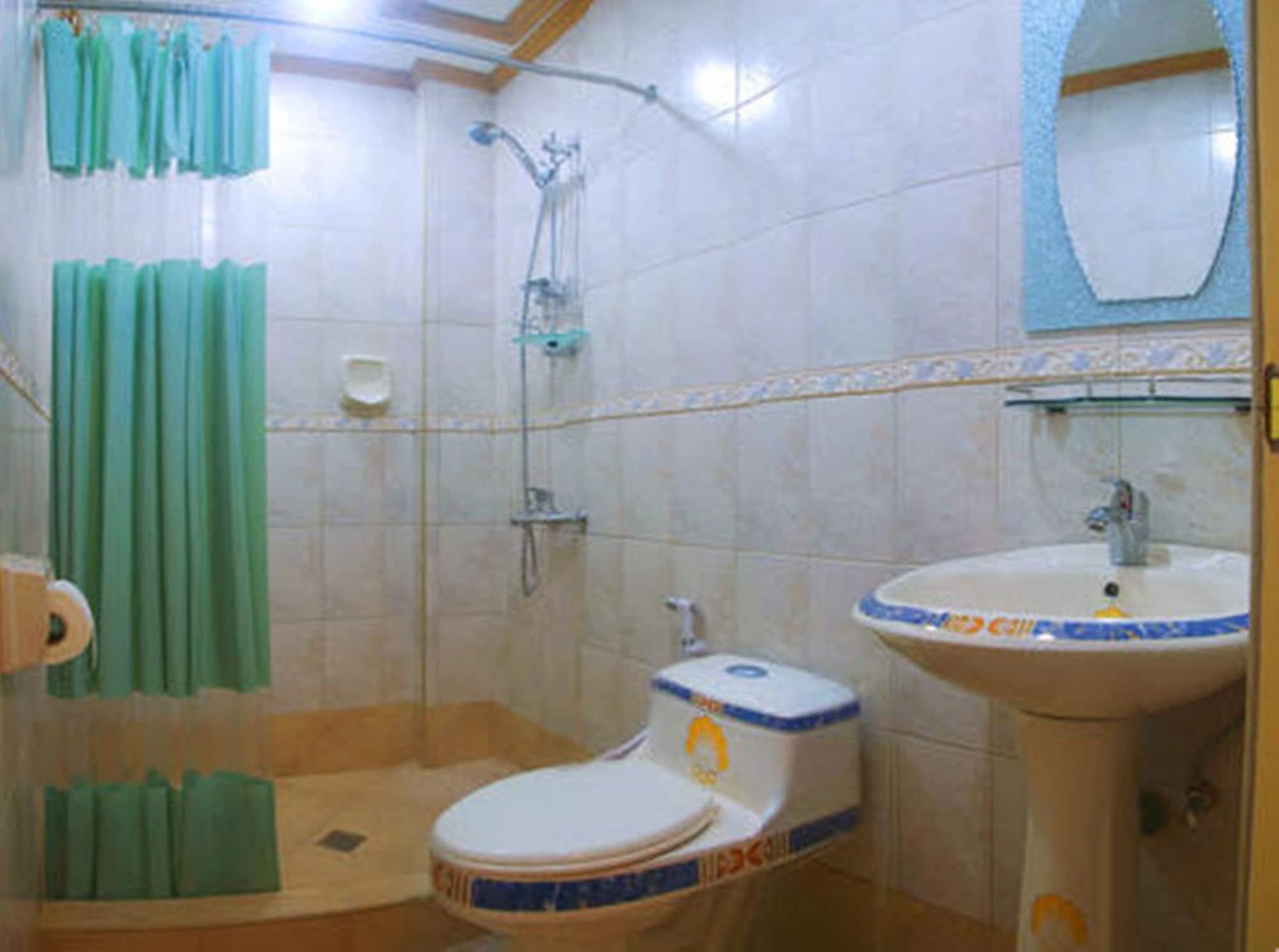 Casablanca Hotel And Resort Olongapo Extérieur photo