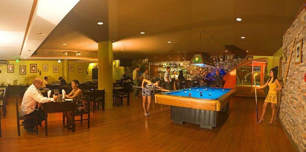 Casablanca Hotel And Resort Olongapo Extérieur photo