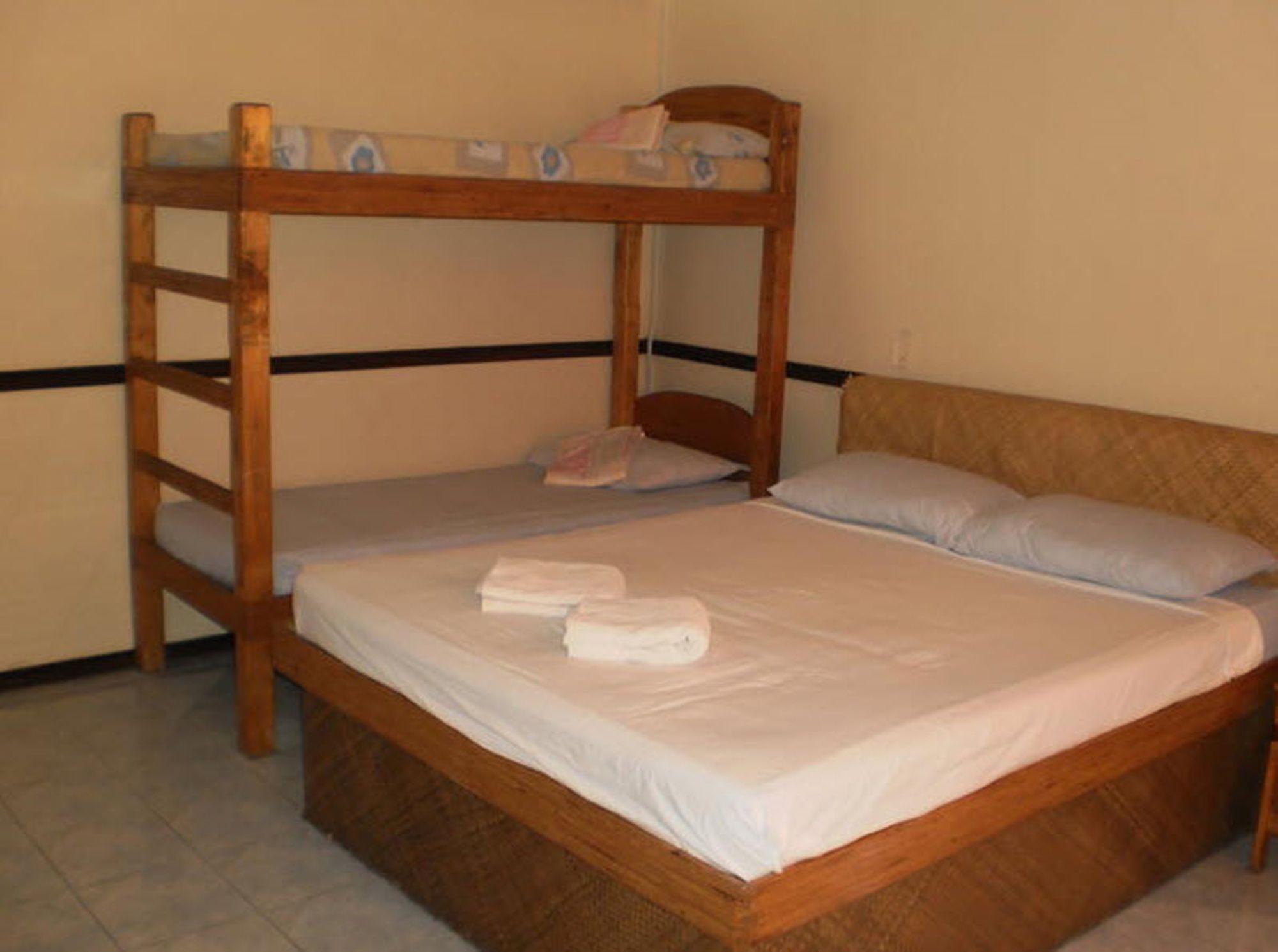 Casablanca Hotel And Resort Olongapo Extérieur photo